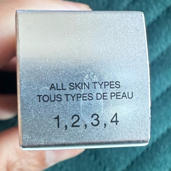 Clinique smart custom repair serum - Picture 2 of 6